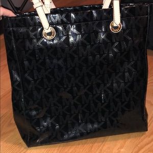 Micheal Kors Purse